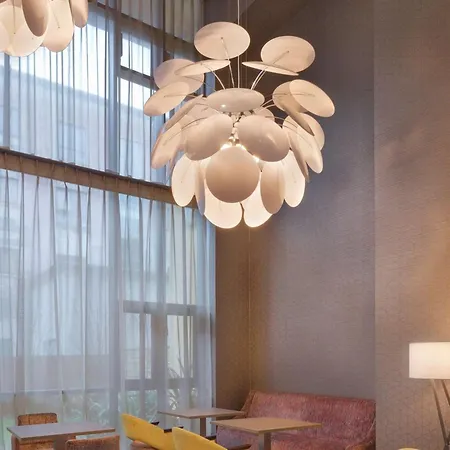Radisson Blu Hotel, Hotel