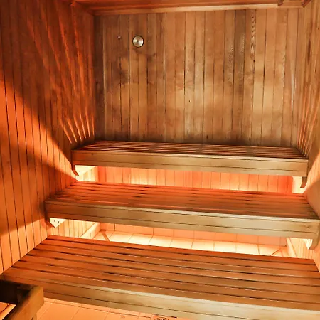 莱特肯尼丽笙酒店 酒店 4*