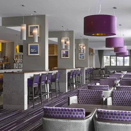 Radisson Blu Hotel, Hotel