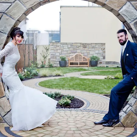 莱特肯尼丽笙酒店 酒店