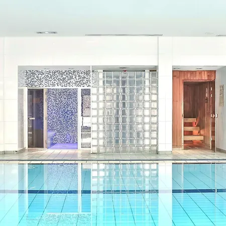 Radisson Blu Hotel, Hotel