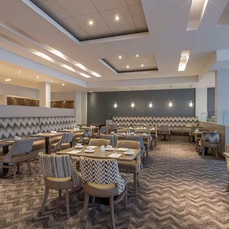 Radisson Blu Hotel, 4*