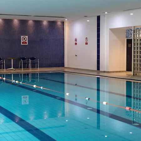 Radisson Blu Hotel, מלון 4*