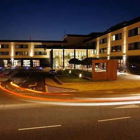 Hotel Radisson Blu Hotel, 4*