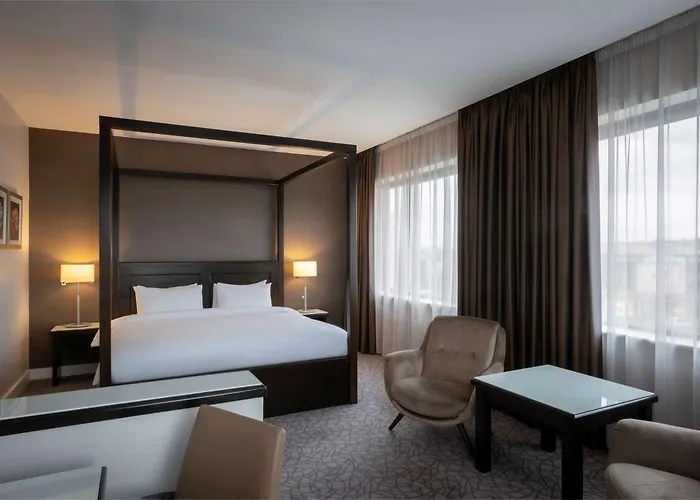 Отель Radisson Blu Hotel, 4*